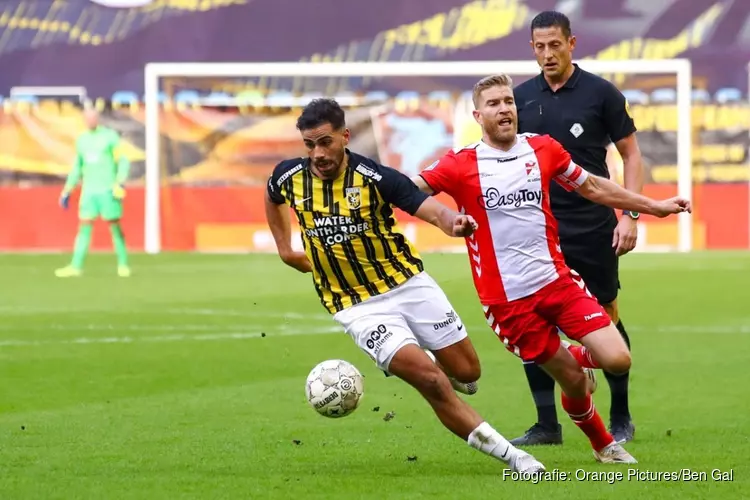 Teruggekeerde Tannane zet de toon bij Vitesse. Emmen met 3-1 geklopt