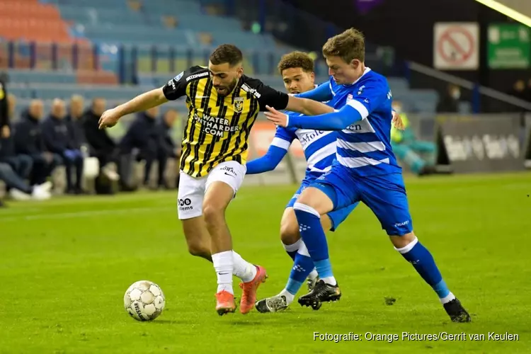 Vitesse in blessuretijd langs PEC Zwolle