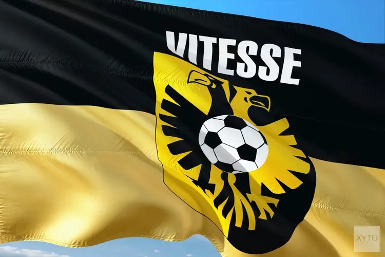 Trainer Phillip Cocu dient ontslag in bij Vitesse