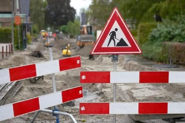 Frieslandsingel wordt veiliger door nieuw asfalt en drempels, werkzaamheden 25 november tot en met 20 december