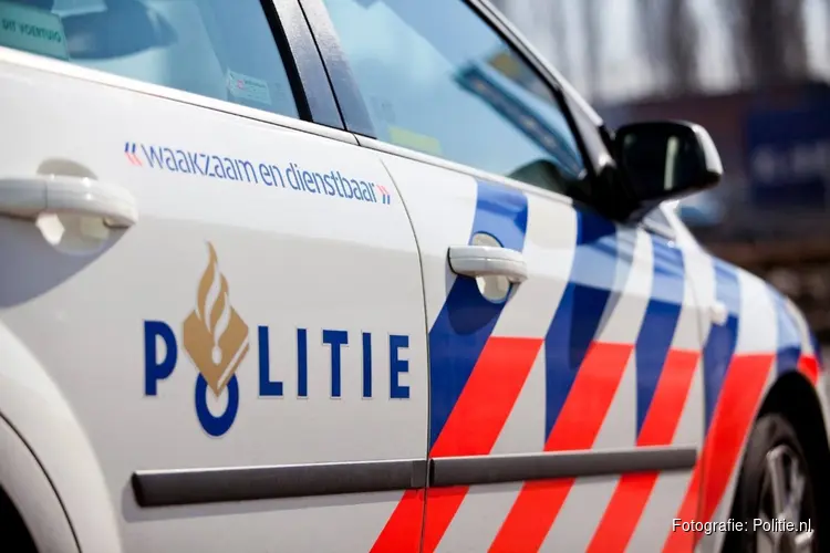 Politie start onderzoek na aantreffen overleden vrouw in woning Arnhem